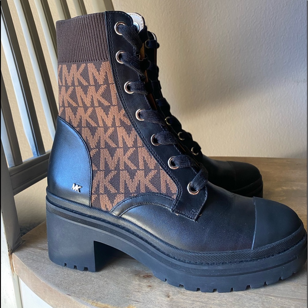 Micheal Kors Combat Boot - Picture 2 of 6